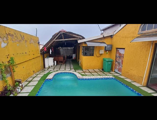 4 BEDROOM HOUSE FOR SALE IN PALM SPRINGS
